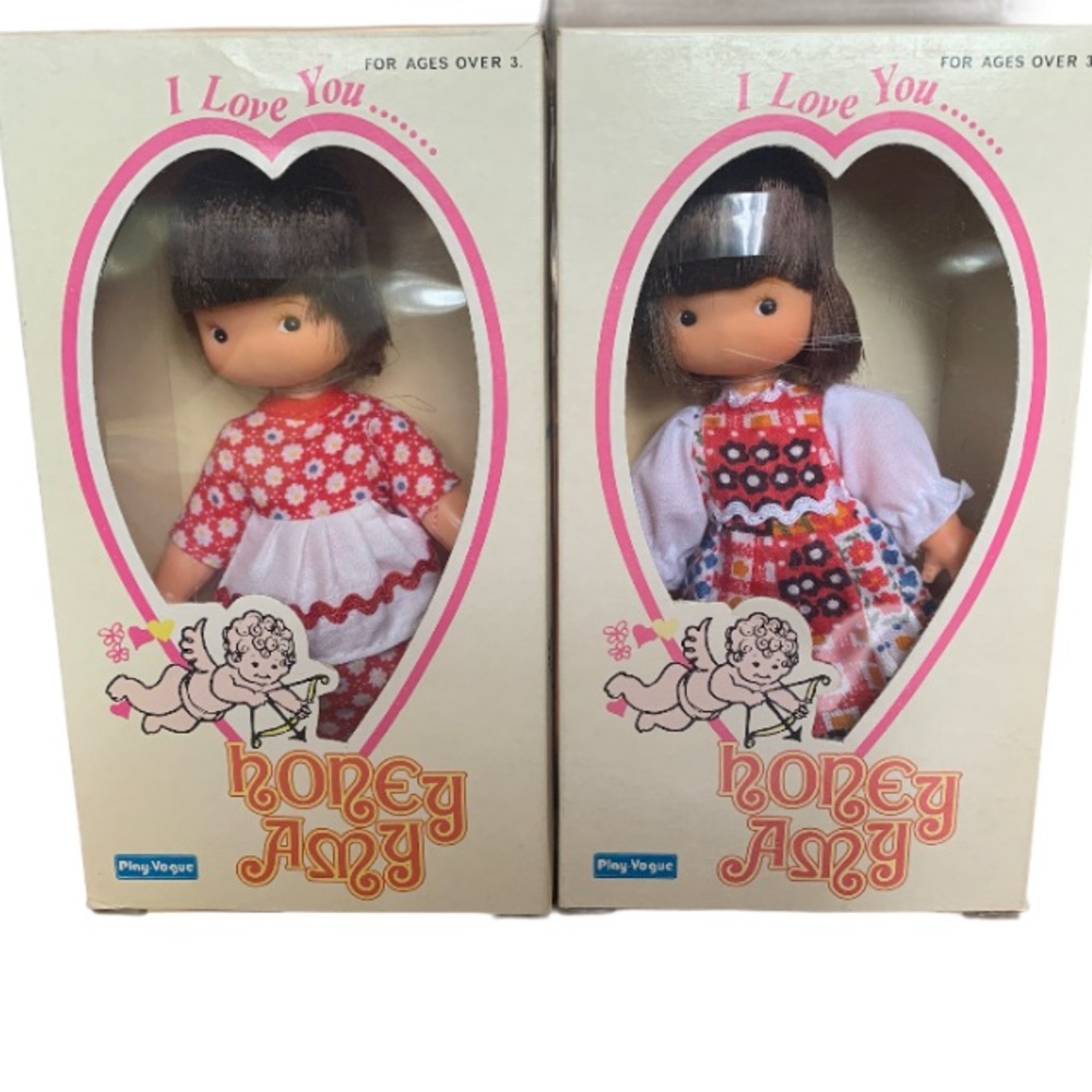 Vintage Play Vogue Honey Amy Plastic Dolls "I love you" 2350R 2 Dolls Hong Kong